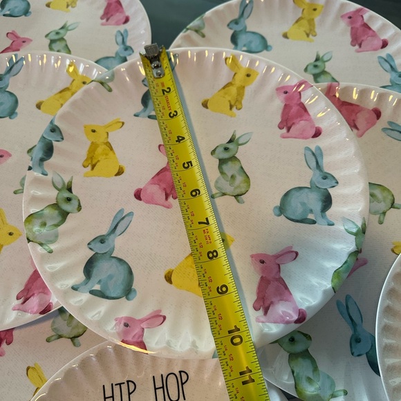 Nicole Miller Hip Hop Hooray Bunny Plates (16) plates - Picture 6 of 9